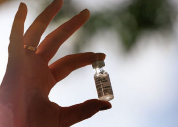 Anvisa mantém indicação da vacina Pfizer para adolescentes e contradiz Ministério da Saúde