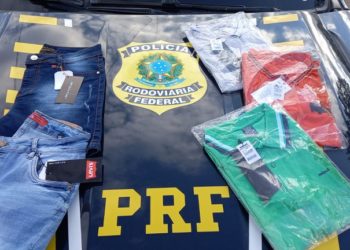 Roupas falsificadas são apreendidas em ônibus que fazia o itinerário Goiânia (GO) x Recife (PE)