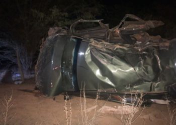 Quatro pessoas morrem e 1 fica ferida após carro capotar na BA-144, norte da Bahia