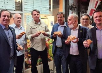 Ministro Queiroga é diagnosticado com Covid-19 e permanecerá em quarentena em Nova York