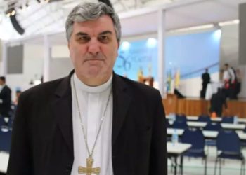 Bispo de Paulo Afonso incentiva fiéis assinarem pedido de punição para deputado que xingou Arcebispo, Papa e CNBB