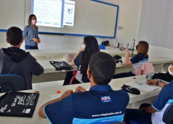 Colégio Sete – Estudantes do 9º ano participam de teste de proficiência em inglês neste sábado (23)