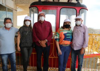 Prefeito Luiz de Deus e comitiva participam de visita da reabertura do complexo hidrelétrico da Chesf