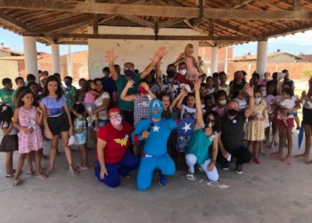 Dia das Crianças Itinerante – Vereador Gilmário Marinho contempla 500 baixinhos com brincadeiras e alimentação