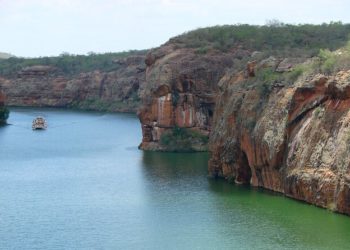 Rio São Francisco perdeu mais de 30 mil hectares de superfície com água