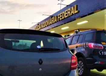 Em Paulo Afonso, PRF recupera veículo roubado há 6 anos em Salvador e que circulava clonado