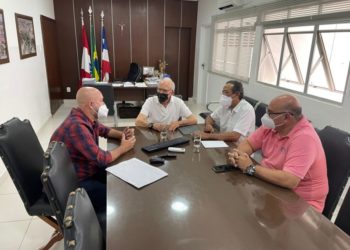 Luiz de Deus solicita à Codevasf estudo para construção de adutora da barragem de Itaparica a Paulo Afonso