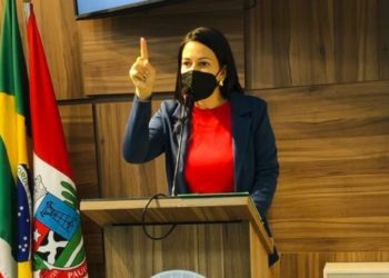 Na avaliação de Evinha, governo falha em não dar explicações convincentes sobre os projetos “Não tenho como aprovar”