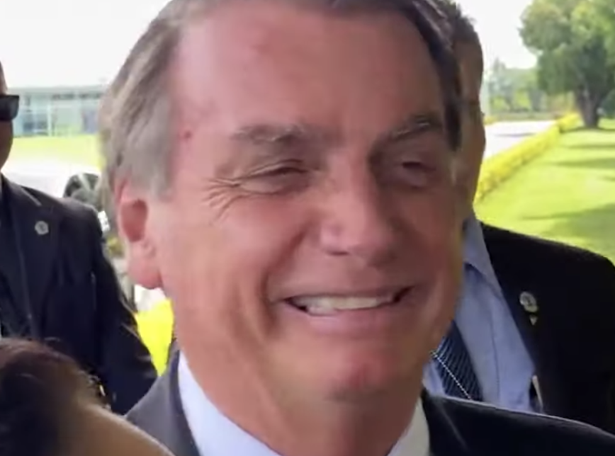 “Tô louco para entregar isso aqui”, diz Bolsonaro sobre o cargo de presidente