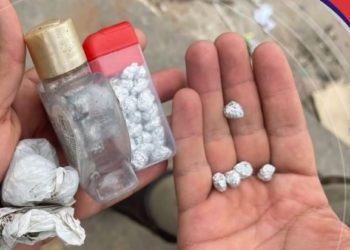 Mulher é flagrada com várias pedras de crack próximo ao 20º BPM de Paulo Afonso