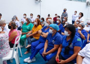 Servidores do Hospital Municipal de Paulo Afonso participam de celebração de Natal