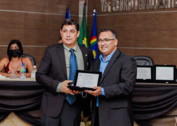 Pauloafonsino Osmar Brandão é agraciado com o título de Cidadão Honorário de Petrolândia-PE