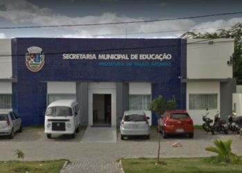 Prefeitura de Paulo Afonso abre processo seletivo para contratação de 415 professores; salário de R$ 2.198