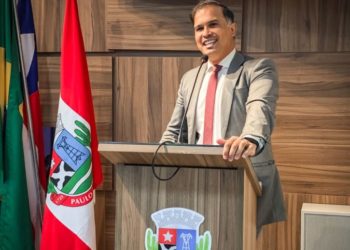 “Por que esse pagamento já não foi feito?”, questiona Marconi sobre suplementação de R$16 milhões para salário dos servidores