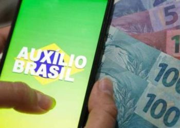 Auxílio Brasil de R$ 400 começa a ser pago; veja datas