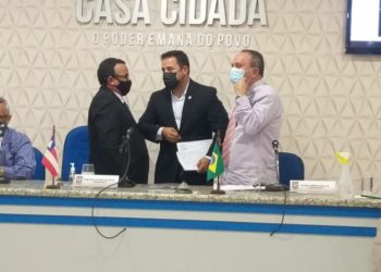 Glória (BA): Prefeito David anuncia reajuste salarial para comissionados, antecipação do 13º e salário de dezembro, e recuperação de royalties