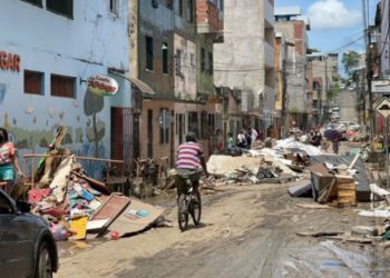 Bolsonaro destina R$ 700 milhões a regiões afetadas por fortes chuvas