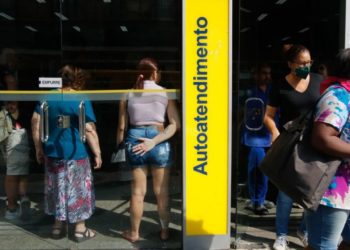 Confira o horário de funcionamento dos bancos na véspera de Natal e fim de ano