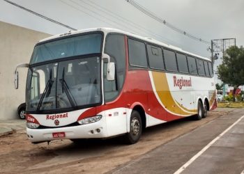 Ônibus da Viação Regional (linha Salvador x Paulo Afonso) é assaltado e bandidos levam tudo dos passageiros 