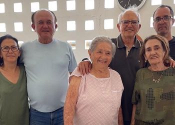 Luiz de Deus comemora os 73 anos do irmão e ex-prefeito, Paulo: “Felicidade celebrar junto com ele”