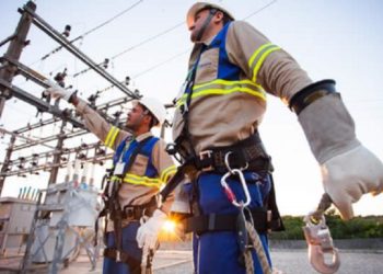 Em nota, Coelba diz que está intensificando melhorias e manutenções preventivas na rede elétrica de Paulo Afonso