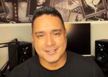 Após contrair Covid-19 depois de tomar vacina, Xanddy responde seguidor sobre imunização: ‘Vocês precisam abrir a cabeça, gente”‘