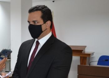 Juiz rejeita ação popular contra Luiz de Deus e o Município de Paulo Afonso por exigência do comprovante de vacinação