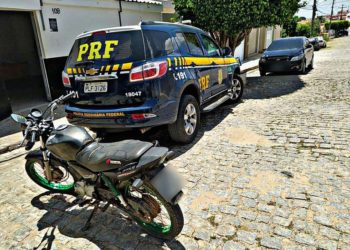 Veículo roubado em Sergipe é recuperado pela PRF em Jeremoabo/BA