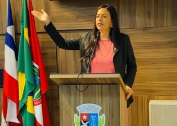 “O hospital de Delmiro é um tapa na cara da gestão de Paulo Afonso”, diz Evinha