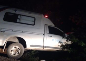 Ambulância de Paulo Afonso com paciente que teve alta se envolve em acidente em Pernambuco