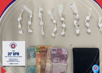 Homem é preso com mais de 20 trouxinhas de cocaína no centro de Paulo Afonso