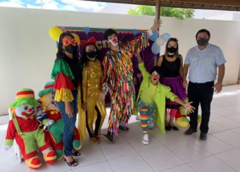 Vereador Valmir Rocha solicita à prefeitura ações que promovam teatro e entretenimento em escolas e espaços públicos