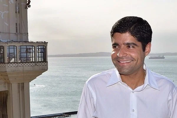 ACM Neto tem 66% e venceria governo da Bahia em 1º turno, diz pesquisa