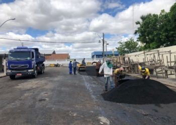 Feira do Peixe ganha recapeamento asfáltico para instalação de 160 novas barracas
