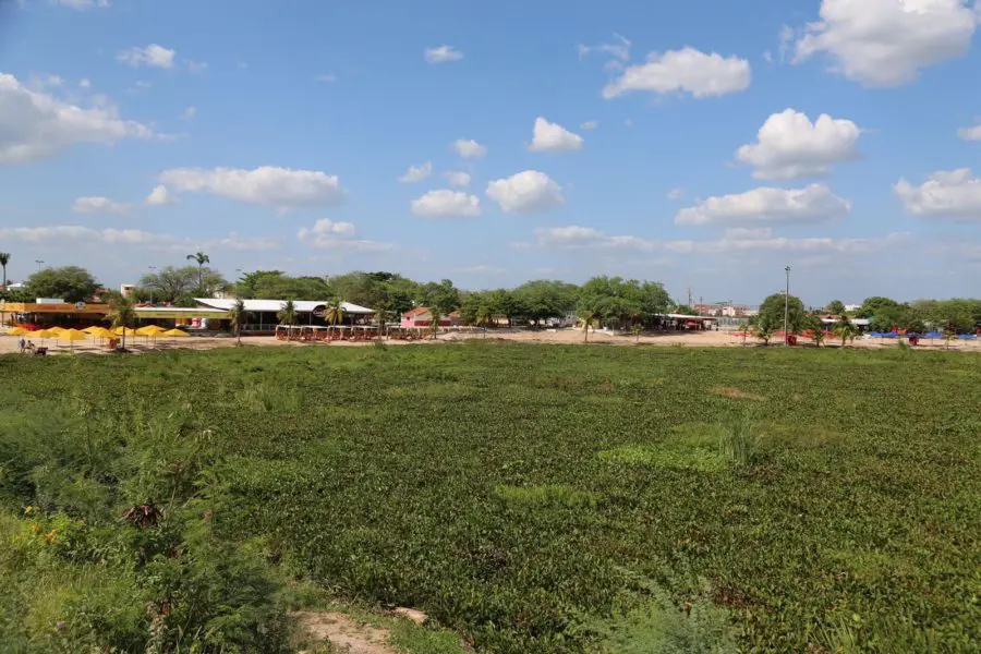 Justiça federal concede mais 20 dias para retirada das baronesas do balneário Prainha
