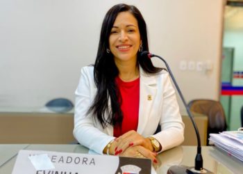 “Os parabéns são bonitos, mas não enchem barriga, não garantem emprego nem saúde”, discursa Evinha