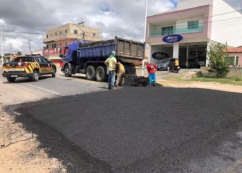 BA 210 ganha faixas elevadas para segurança de travessia dos pedestres no BTN