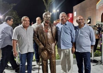 “Desenvolvimento para o nosso sertão!”, diz vice-prefeito de Paulo Afonso ao prestigiar lançamento do Shopping da Vila em Delmiro Gouveia