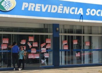 Greve dos servidores do INSS chega ao 29º dia na BA; mais de 20 mil perícias deixaram de ser realizadas