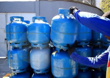 Gás de cozinha tem 4º reajuste em 2022 e deve ultrapassar R$ 130 na BA