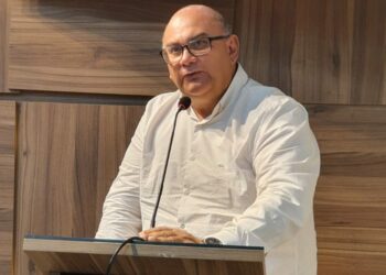 Val desmente saída da secretaria de Cultura, sugere apoio a Luiza e desabafa: “Essas notas são plantadas por pessoas da prefeitura”