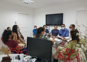 Prefeitura reforça disponibilidade de transporte para estudantes pauloafonsinos da Ufal Delmiro