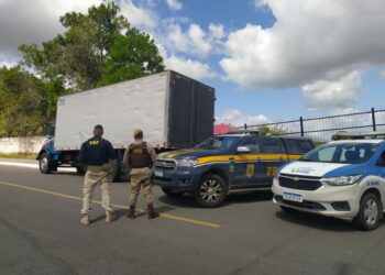 Três suspeitos morrem após troca de tiros durante ação conjunta da PRF com a PM, em Alagoinhas (BA)