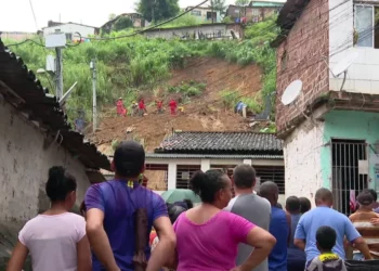 TRAGÉDIA – Grande Recife tem mais 22 mortes em deslizamentos de barreiras; sobe para 29 número de óbitos devido às fortes chuvas