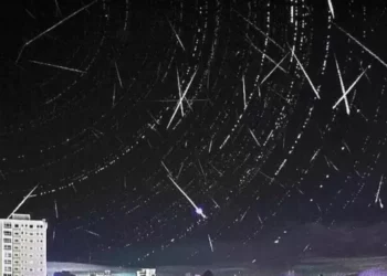 Uma chuva de meteoros promete clarear o céu de todo Brasil, entre 0h e 2h desta terça-feira (31): ‘Vai ser fora de série’