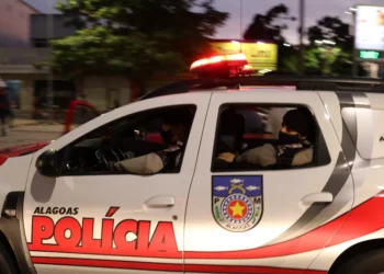 Pai e filho são suspeitos de esfaquear três homens durante bebedeira em Delmiro Gouveia-AL