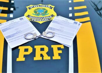 Operação Festejos Juninos: PRF de Paulo Afonso recupera veículo roubado durante abordagem em Jeremoabo