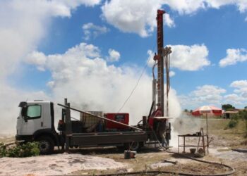 Cerca de 200 poços artesianos são perfurados na área rural e modificam a realidade do homem do campo