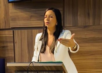 “Peço a população de Paulo Afonso que acredite na CPI”, diz vereadora Evinha