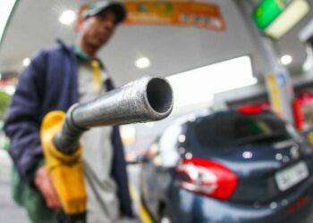 Após anúncio da Petrobras, diesel fica 6% mais caro na Bahia; gasolina não teve reajuste